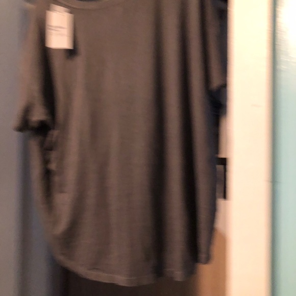 Top - Picture 2 of 5